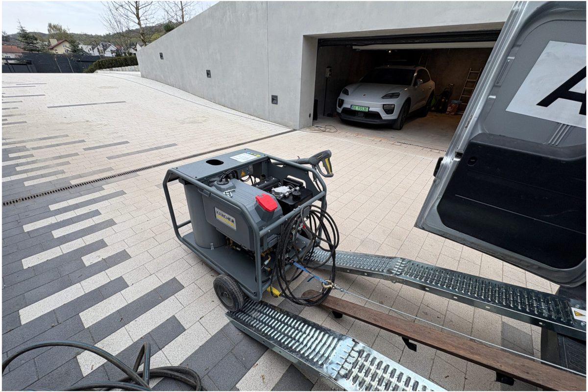 eb71d4b5 d8ef 42cd 99da 44fbc8886897